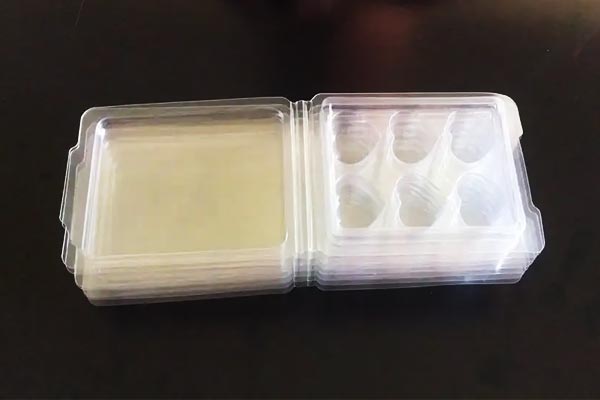為什么兩塊不同顏色的塑料用激光無法焊接到一起？(圖1)